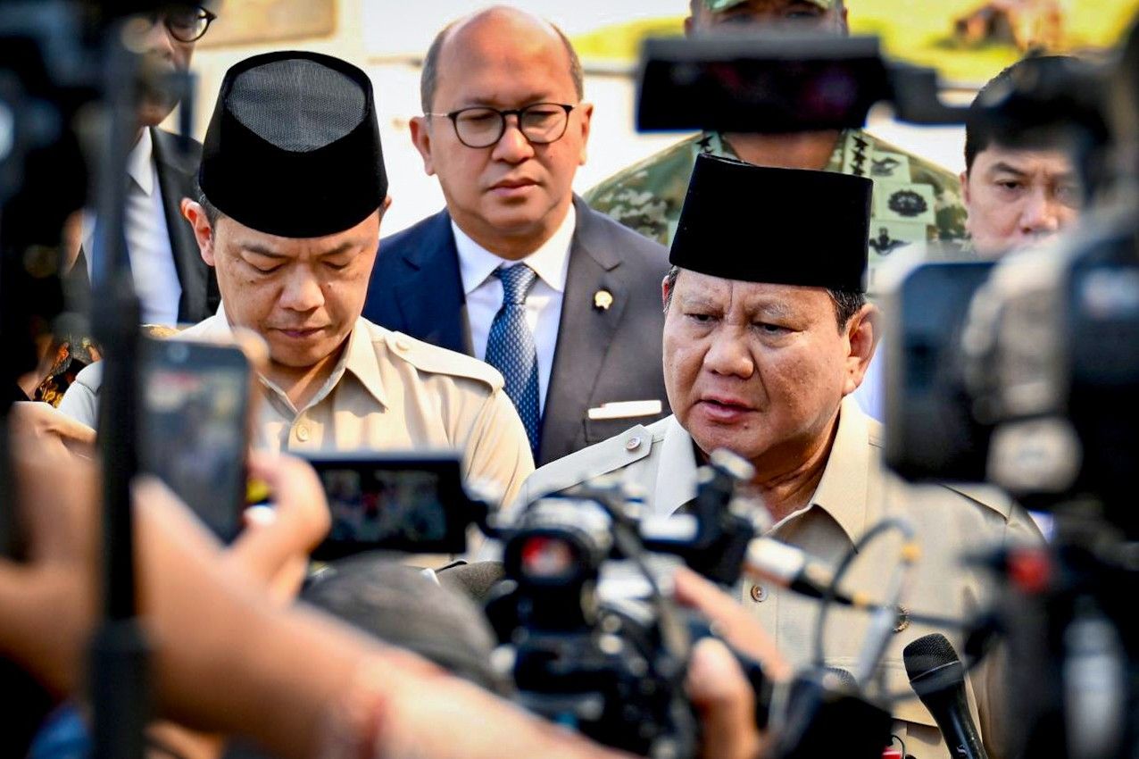 Prabowo Gelar Rapat Kabinet di Halim Setelah Kembali dari Mesir